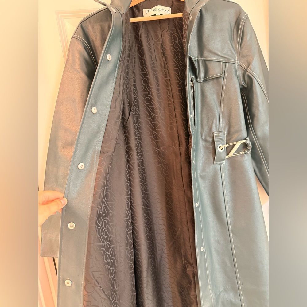 Stine Goya DROPPED SHOULDER HIGH COLLAR COAT - DARK GREEN, size XS - Picture 11 of 16